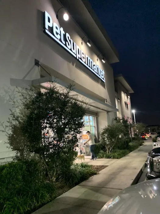 Pet Supermarket Picture 8