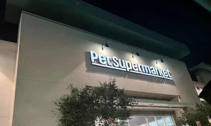 Pet Supermarket Picture 2