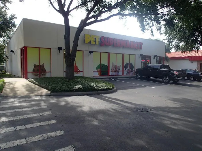 Pet Supermarket Picture 10