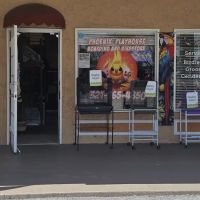 Phoenix Playhouse Boarding and Bird Store ico