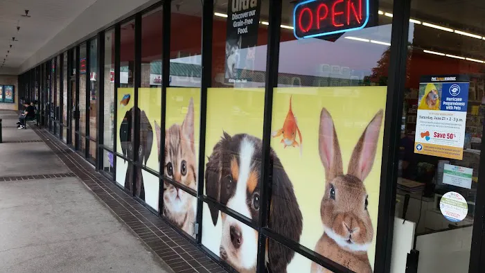 Pet Supermarket Picture 1
