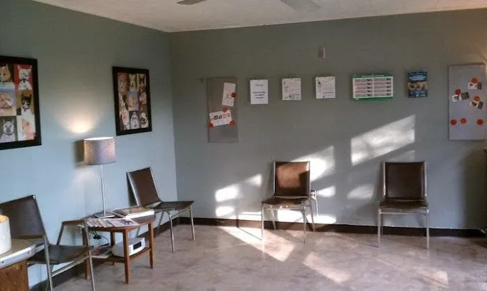 Dickinson McNeill Veterinary Clinic Picture 4