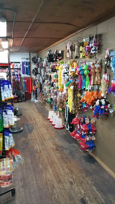 Park Feed Store & Pet Supply Picture 2