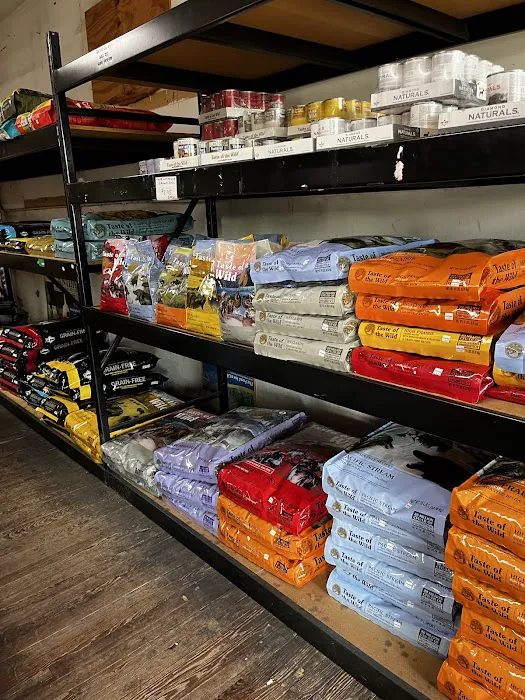 Park Feed Store & Pet Supply Picture 9