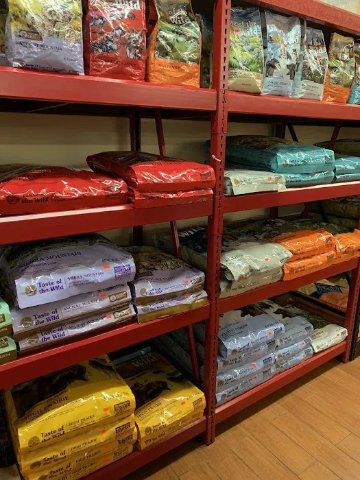 Pet and Feed Store Picture 9