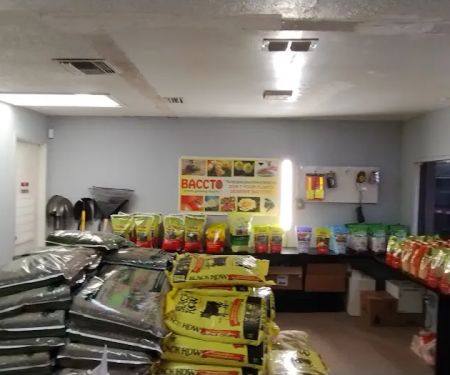 M&M Pet Feed Store and landscape supplies
