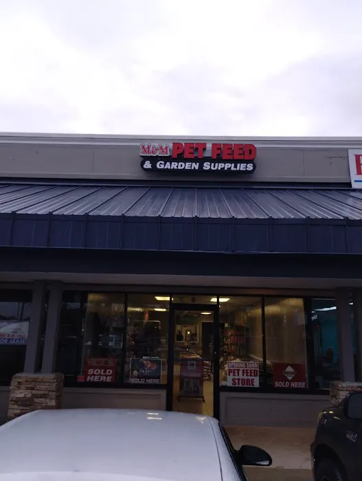 M&M Pet Feed Store and landscape supplies Picture 2