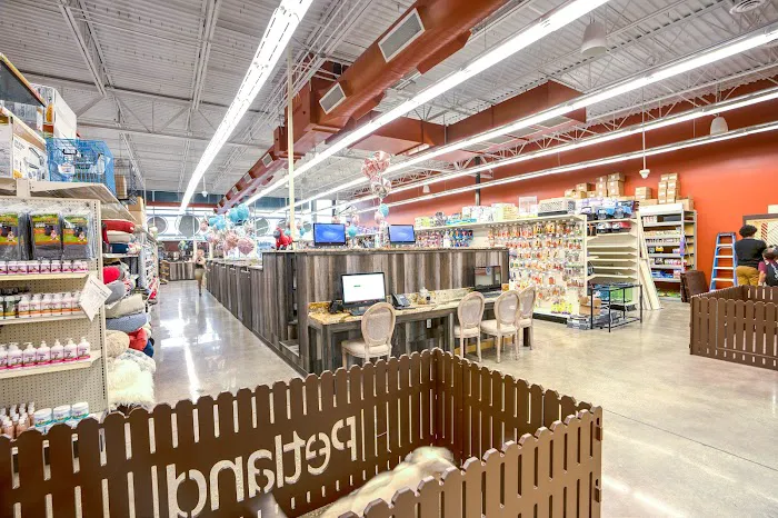 Petland Largo Picture 3