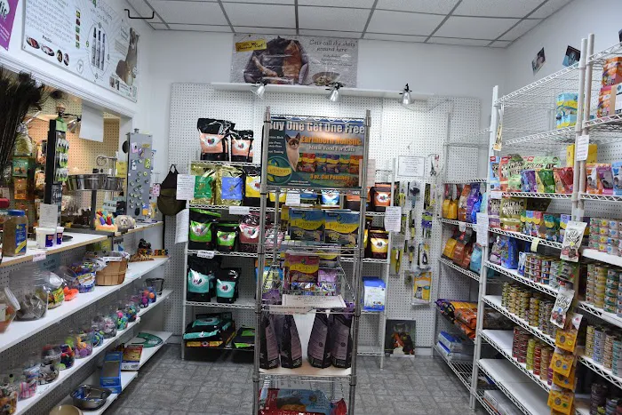 C N D Pet Boutique Picture 2