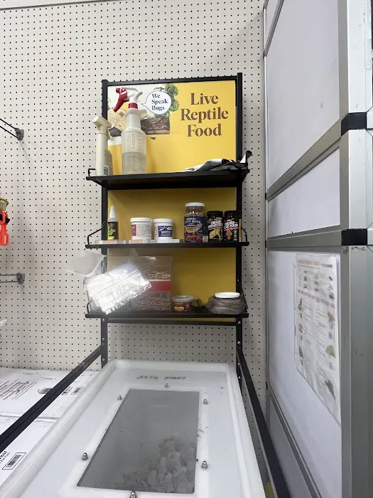 Pet Supermarket Picture 3