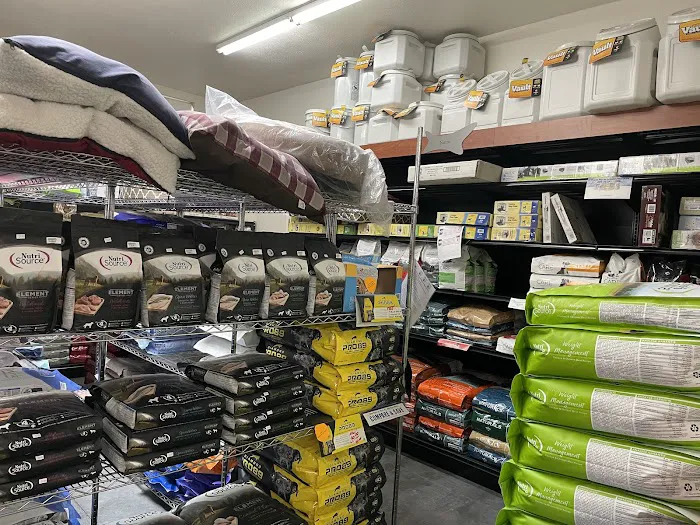 Bogie's Discount Pet Food & Supplies Picture 6