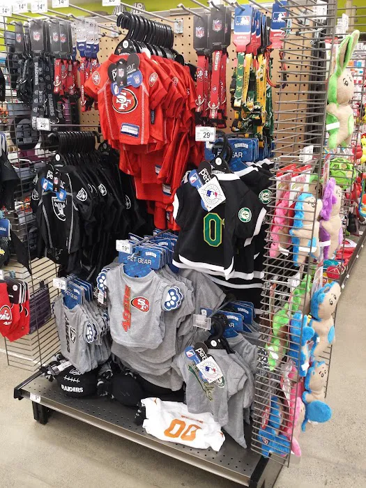 Unleashed by Petco Picture 7