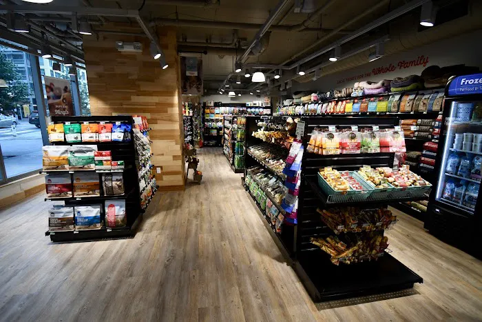 Woodlands Pet Shop Picture 2