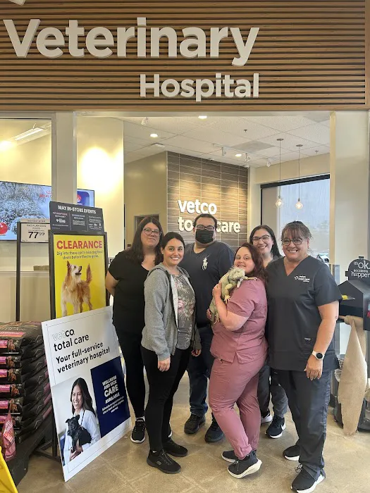 Pet store LLC Picture 4