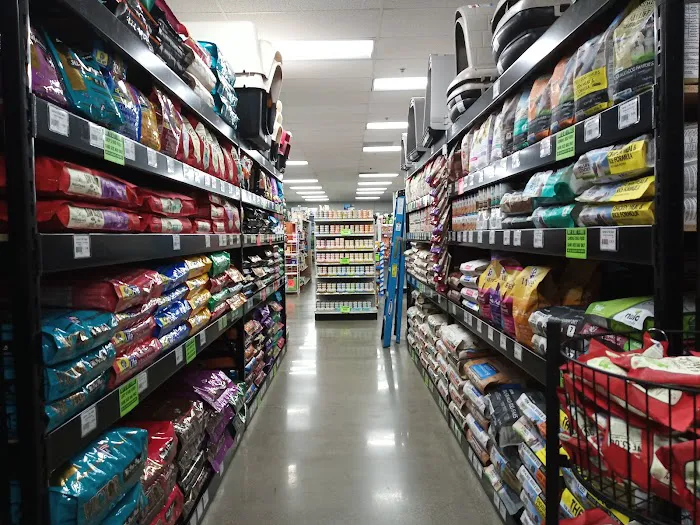 Carter's Pet Mart Inc Picture 4