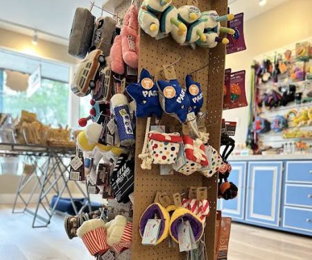 Shinto's Pet Food Kitchen & Store
