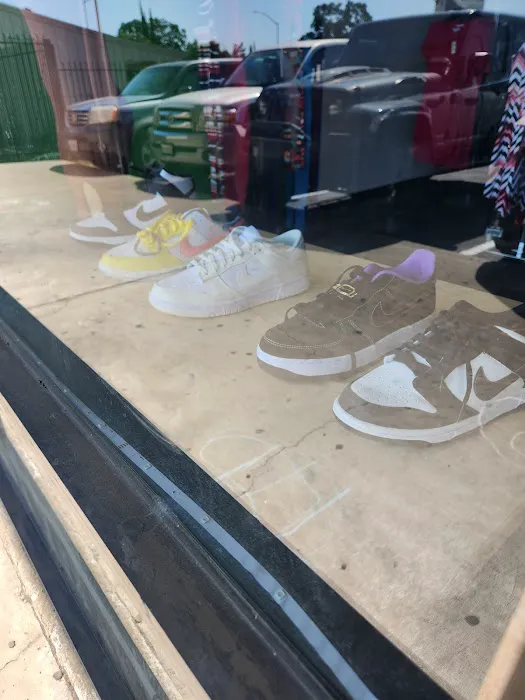 Level Up Fashion Picture 10