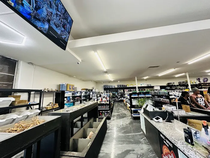 Exotic Aquarium Picture 4