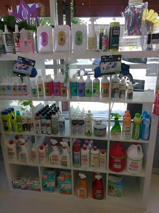 Debbie's Pet Boutique Picture 5