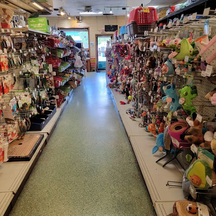 Fin & Feather Pet Center, Inc. Picture 4