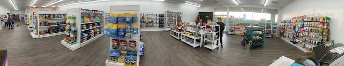 Mutts + Meows Natural Pet Market Picture 7