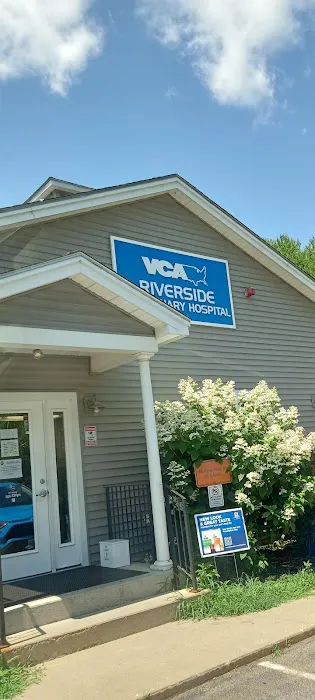 VCA Riverside Veterinary Hospital Picture 1