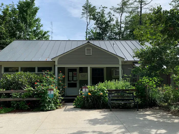 Pleasant Lake Veterinary Hospital Picture 2