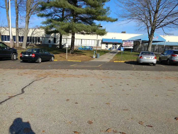 Dutton Road Veterinary Clinic Picture 8