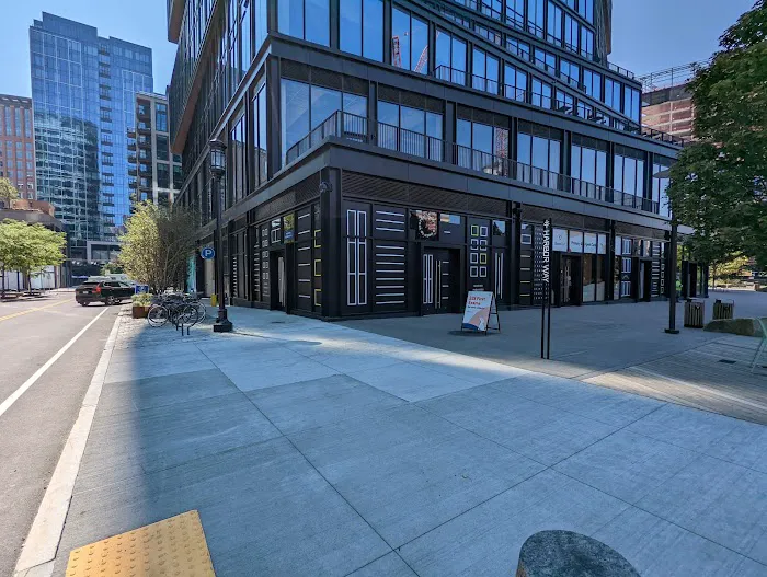 Bond Vet - Seaport Picture 6