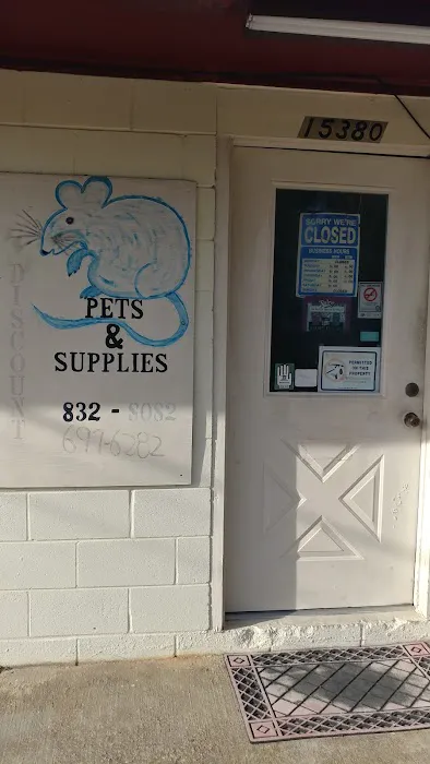 Janie's Pet Center Picture 7