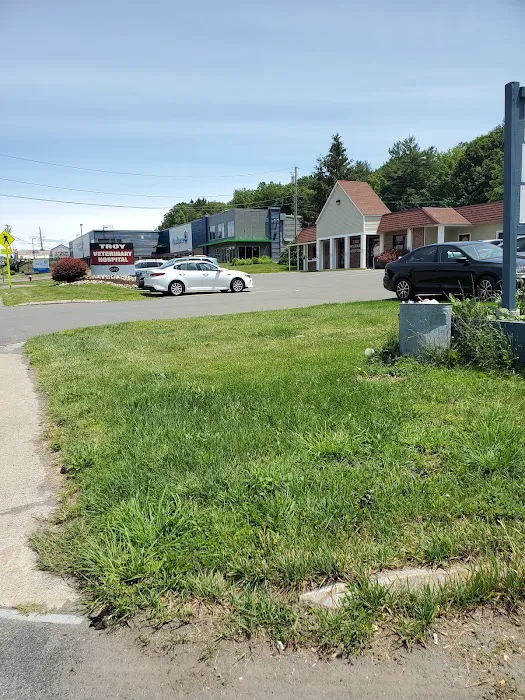 Troy Veterinary Hospital Picture 1