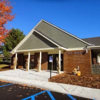 River Road Animal Hospital ico