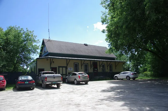 Oxbow Veterinary Clinic Picture 8