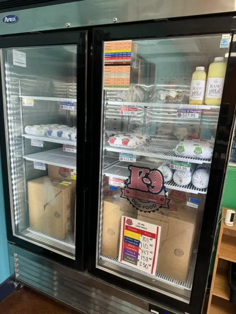 DFW Raw Dog Food @ Paws Up Daycare and Boarding Picture 4