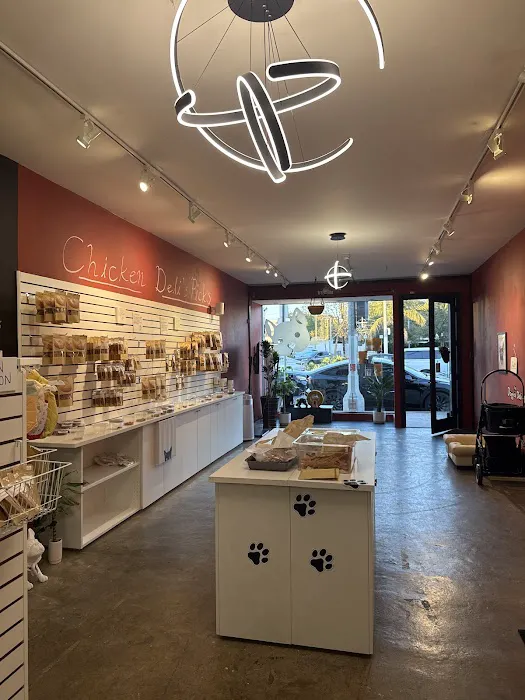 The Doggie’s Deli Picture 4
