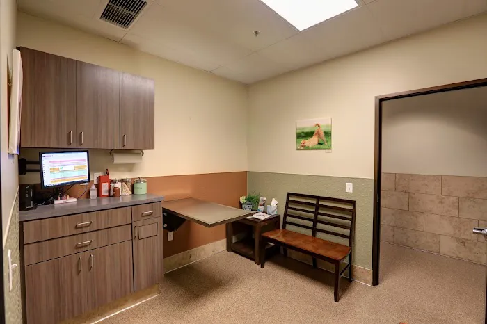Applewood Animal Hospital Picture 3