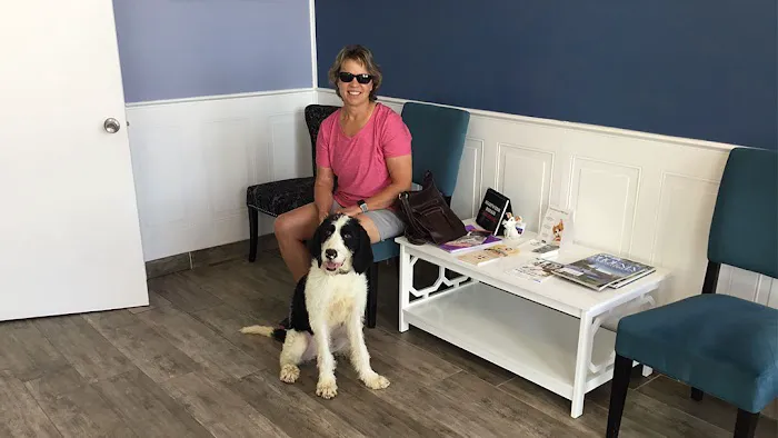 Pecan Grove Veterinary Hospital Picture 9