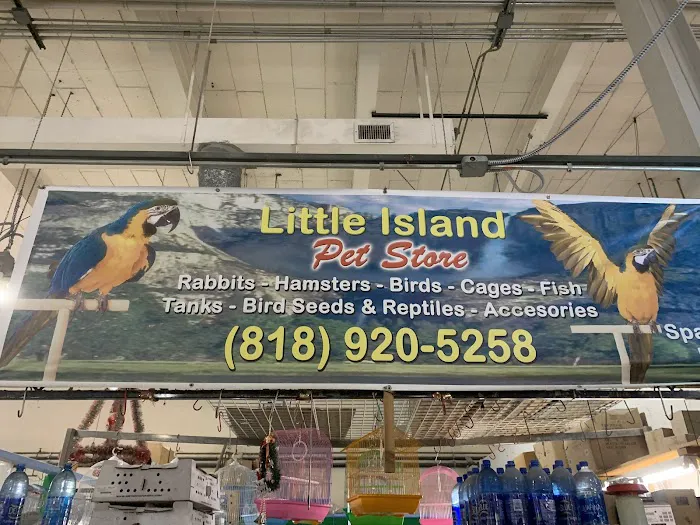Little Island Pet Store Picture 3