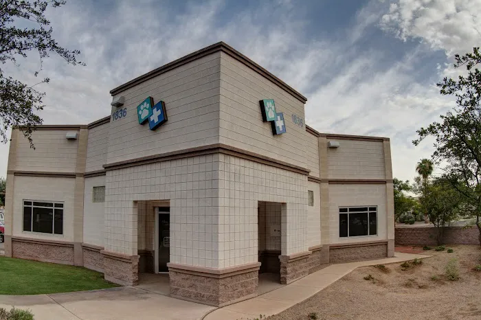 McClintock Animal Care Center Picture 7