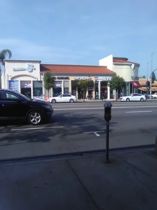 Three Dog Bakery Encino Picture 5