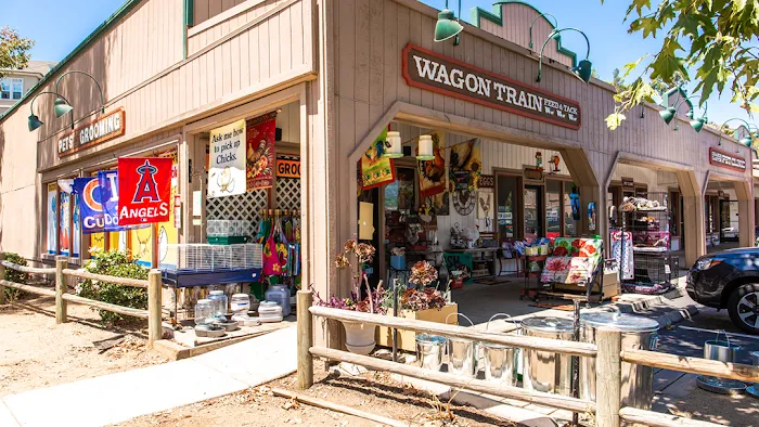 Wagon Train Feed & Pet Picture 8