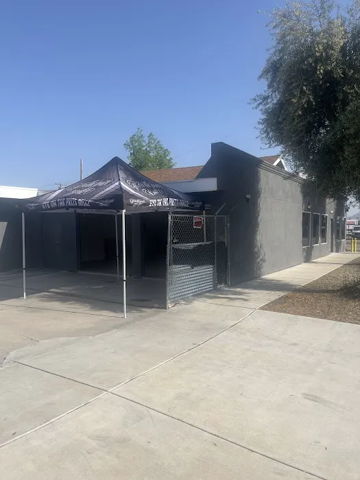 The dog connect pet shop Picture 4