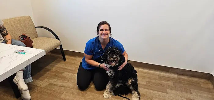 Empire Ranch Veterinary Hospital Picture 4