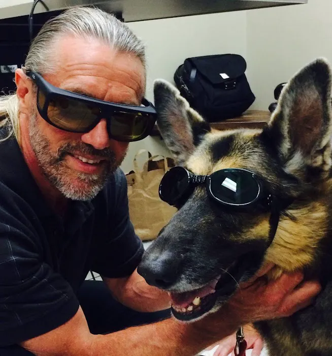 Newbury Park Veterinary Clinic: Canan Richard T DVM Picture 3