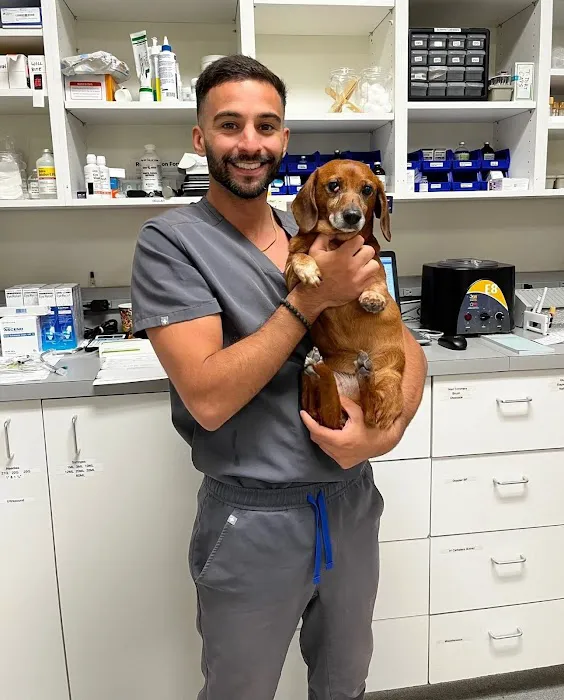 Kanan Veterinary Hospital Picture 1