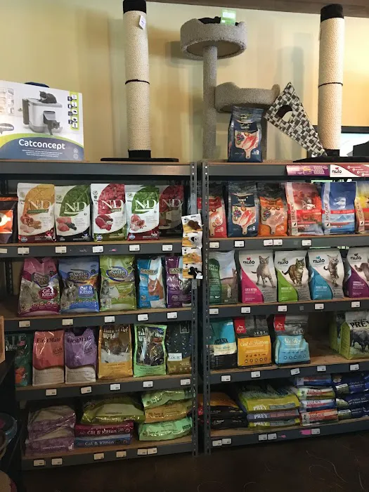 Natural Instincts Healthy Pet Center Picture 5