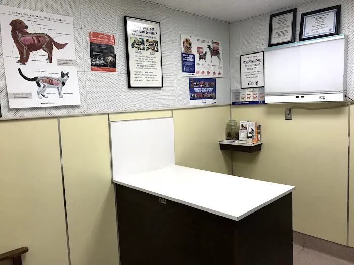 Adobe Animal Hospital Picture 6