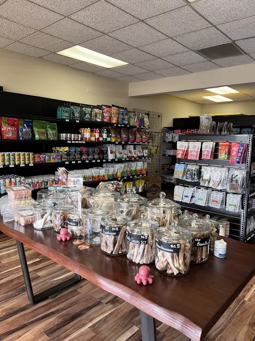 Hers Pet Shop Picture 4