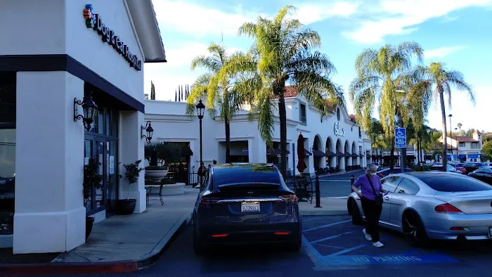 Dog and Cat Hospital Calabasas Picture 3