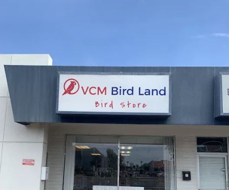 VCM Bird Land, Bird Store